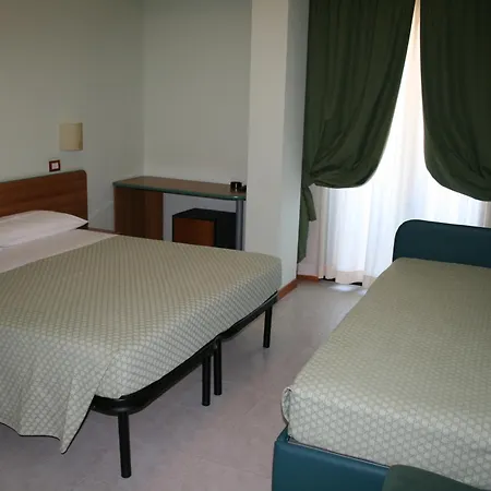 Otel La Perla Roseto Degli Abruzzi