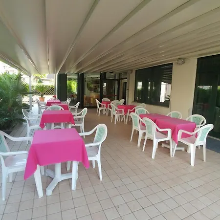 La Perla Hotell
