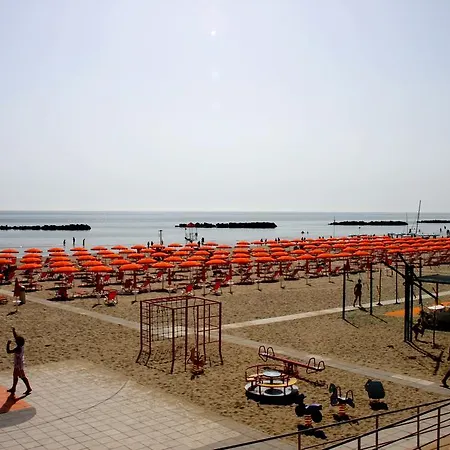 La Perla Hotel