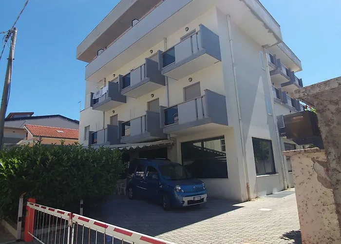 La Perla Szálloda 3*