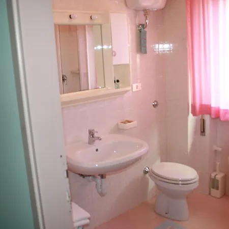 La Perla روزيتو ديلي أبروتسي